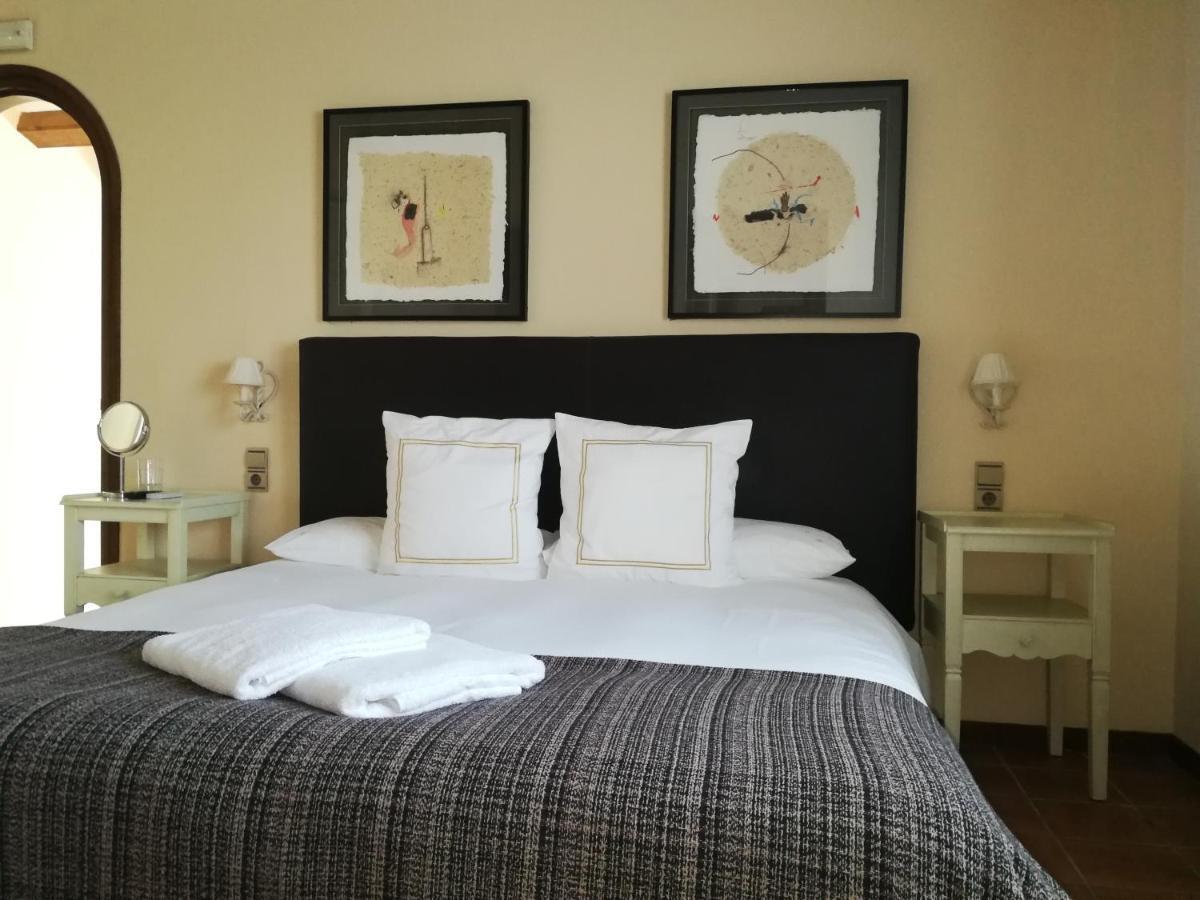 Hotel Rural Cal Ruget Vilobi Del Penedes Luaran gambar